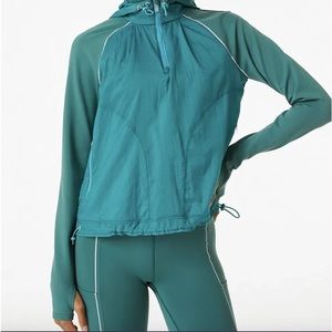 NWT SET Outdoor Voices FrostKnit Leggings and Pullover Set